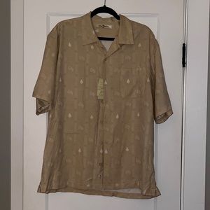 Tommy Bahama Mens button down 100% silk shirt